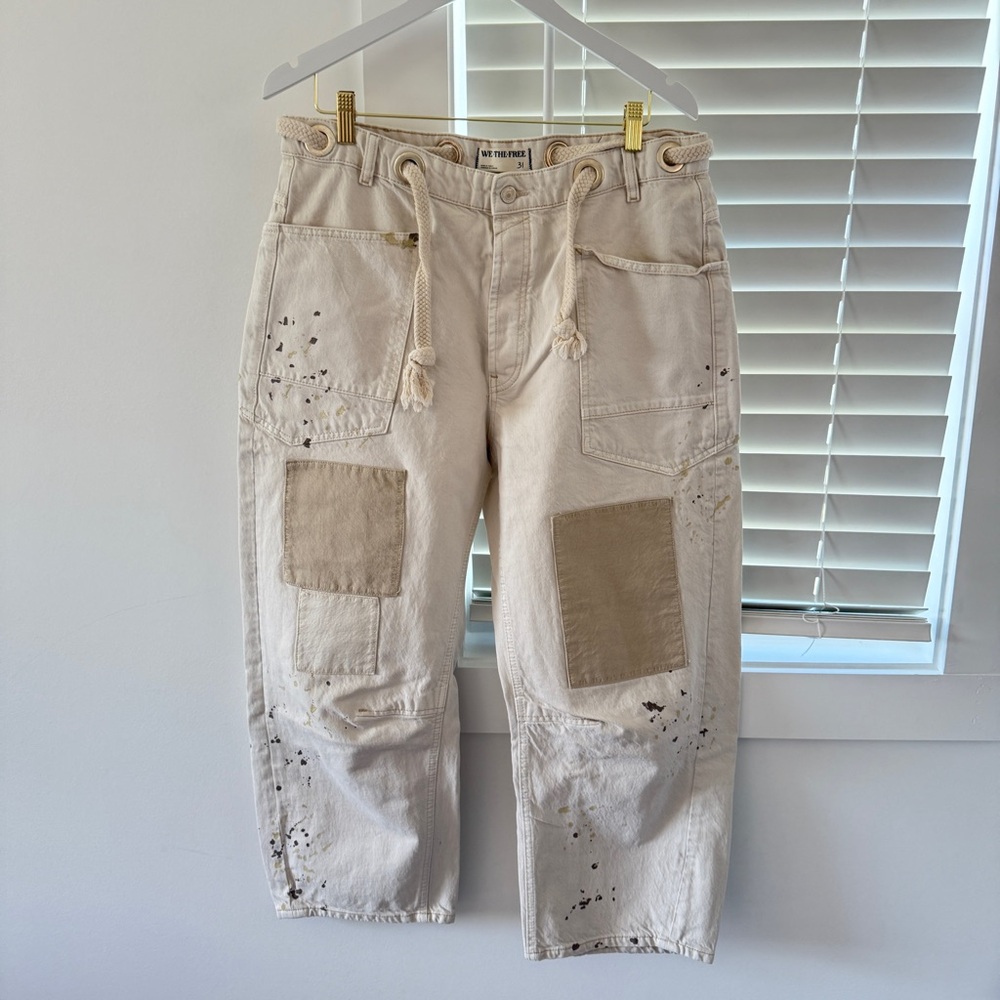 WE THE FREE PULL-ON BARREL JEANS SIZE 31